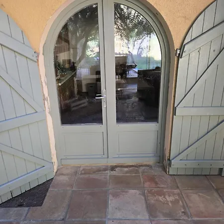 La Croix-valmer, La Ferme, Le Vergeron, Entre Terre Et Апартаменты Ла Круа-Вальме