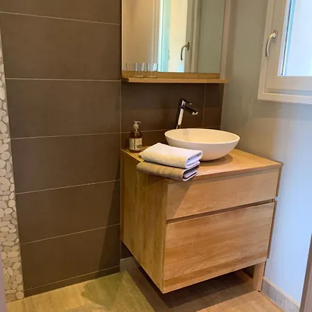 La Croix-valmer, La Ferme, Le Vergeron, Entre Terre Et *