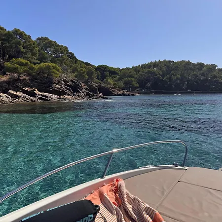 La Croix-valmer, La Ferme, Le Vergeron, Entre Terre Et Апартаменты *